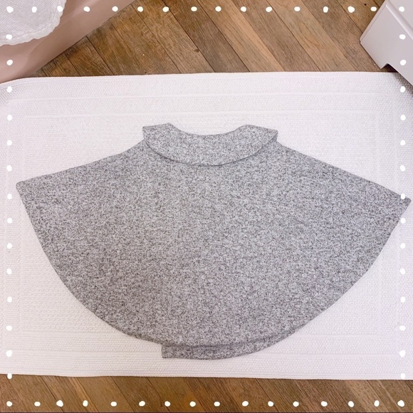 NWOT Max Studio Baby Heathered Gray Cape - Picture 7 of 7